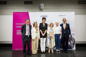 ‘Sumando capacidades’: Grupo Social ONCE y Farmaindustria, juntos para concienciar y fomentar la inclusión laboral