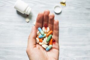 CEAFA denuncia la negativa del CIPM a financiar los fármacos que ralentizan el alzhéimer