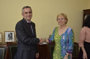 Dr. Alfredo Rodríguez-Antigüedad y María Jesús Delgado, presidenta de la FEP