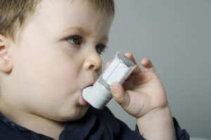 niño con asma