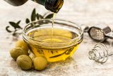 La dieta mediterránea con aceite de oliva potencia la acción del ‘colesterol bueno’ La dieta mediterránea con aceite de oliva potencia la acción del ‘colesterol bueno’