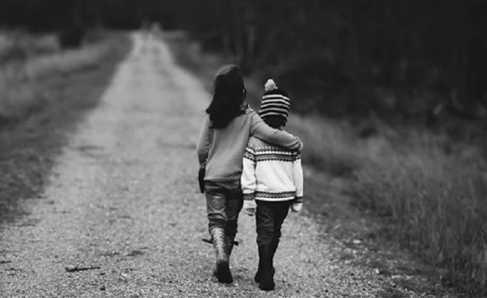 Hermanos únicos, padres extraordinarios