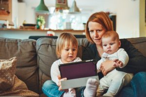 person-people-kid-child-baby-conversation-155669-pxhere.com(1)