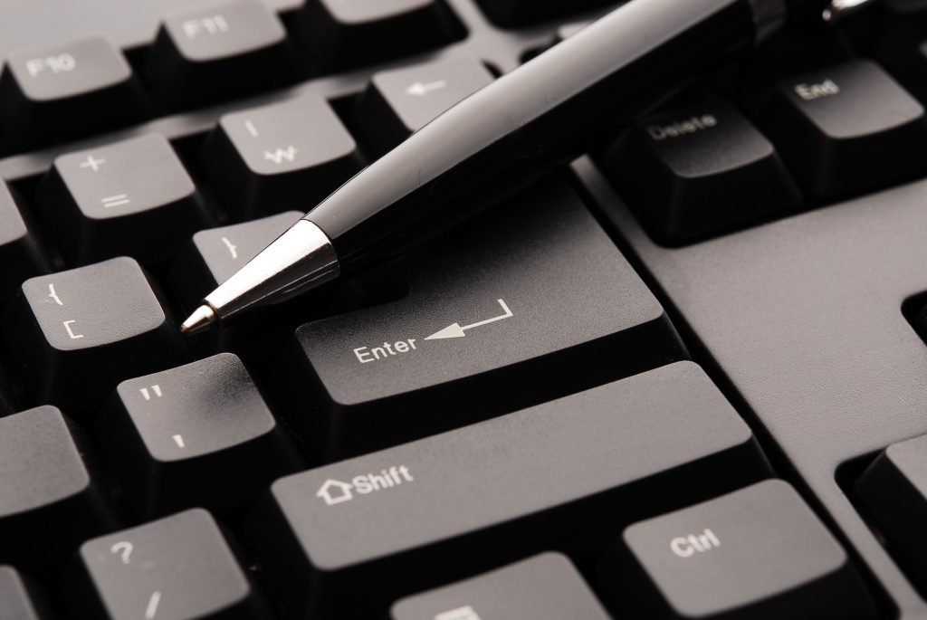 computer-black-and-white-keyboard-technology-number-pen-1330277-pxhere.com
