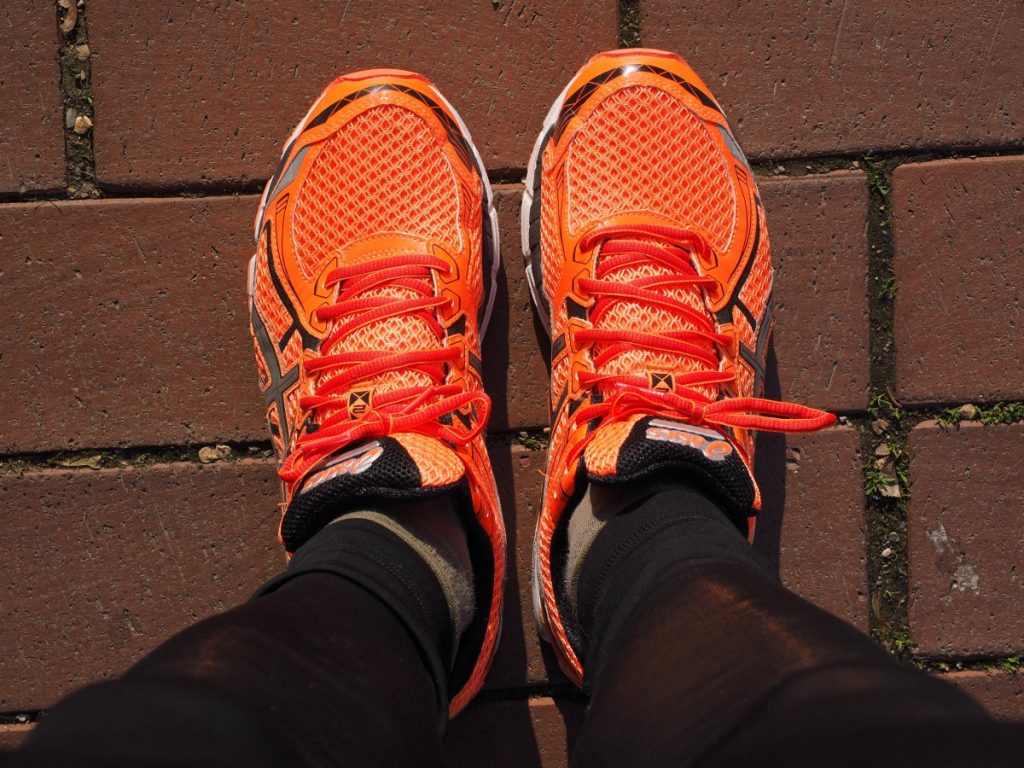 shoes_running_shoes_orange_marathon_shoes_sport_sneakers_jog_race-1048111.jpg
