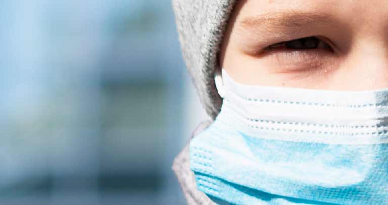 200.000 mascarillas gratuitas para pacientes de cáncer y familiares