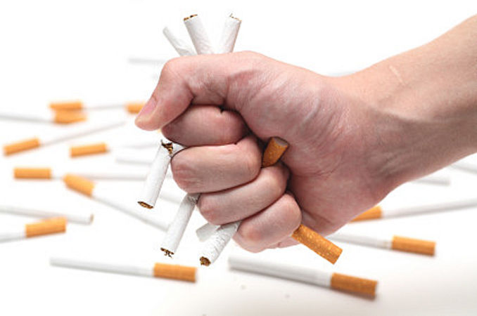 El 56% de los pacientes con un infarto o un ictus sigue fumando