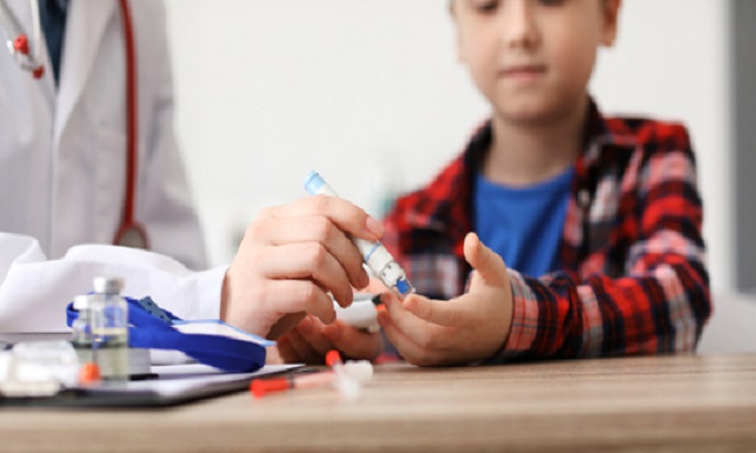 Formación en línea para familias con niños con diabetes tipo 1