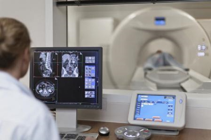 800 millones de euros para la renovación de los equipos tecnológicos del SNS