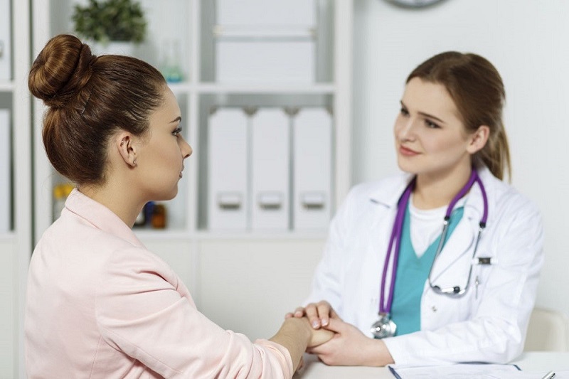 Mujer y enfermedad: retos de salud en España