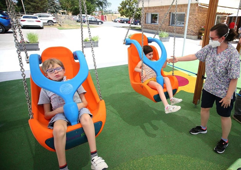 Rehabilitación de niños con parálisis cerebral a través del juego y la diversión