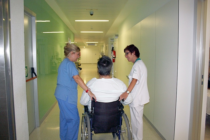 Galicia: reclaman que se cubran los gastos de alojamiento y manutención de los pacientes atendidos fuera de la comunidad