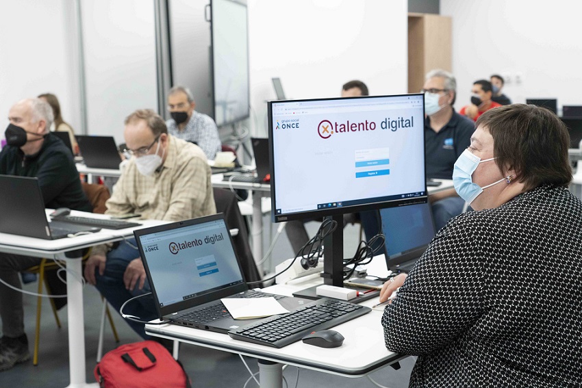 Formación digital para mejorar la empleabilidad en la discapacidad