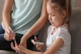 Formación práctica para familias con un diagnóstico reciente de diabetes infantil