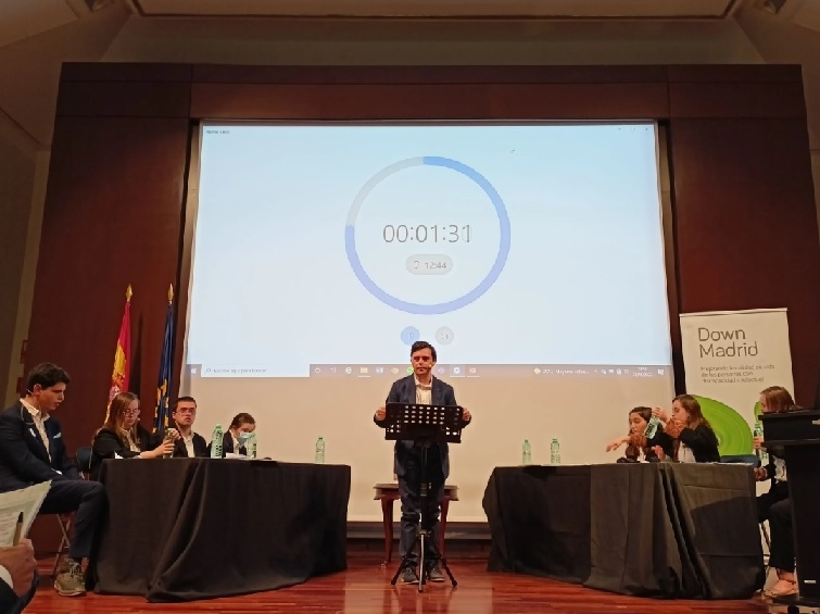 Liga de debate entre jóvenes con discapacidad intelectual en Madrid