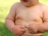 Un estudio vincula la obesidad infantil con la exposición a pantallas y la falta de sueño