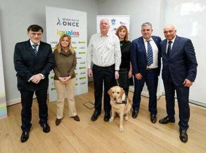 El Grupo Social ONCE y SEMES firman un convenio para mejorar la atención en urgencias y emergencias a las personas con discapacidad