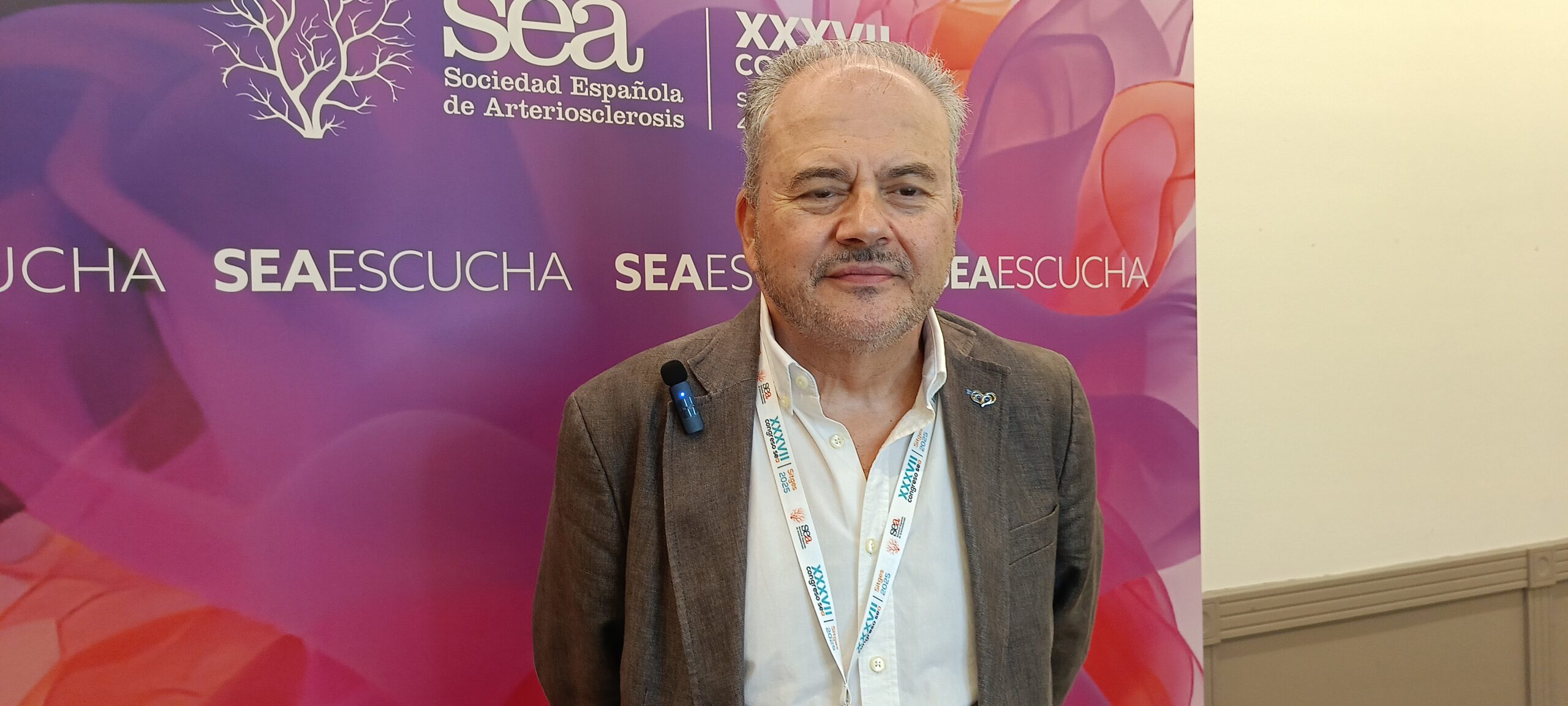Tomás Fajardo (Cardioalianza): «Se están poniendo trabas a la prescripción médica en Cataluña»