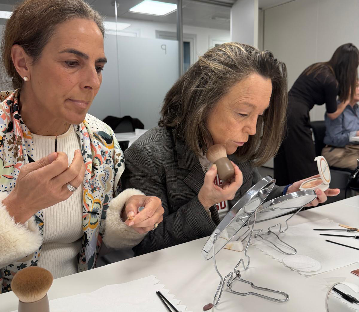 Talleres para pacientes abordan el impacto físico y emocional de los efectos cutáneos del cáncer de pulmón