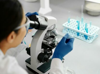 La colaboración entre países en el desarrollo de ensayos clínicos permite desarrollar tratamientos más rápido y con mayor calidad